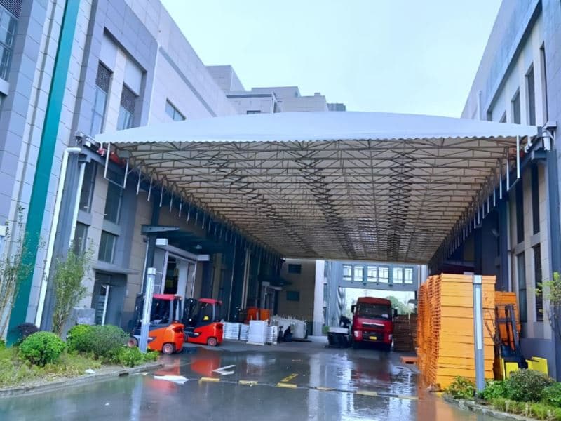 Retractable Canopy